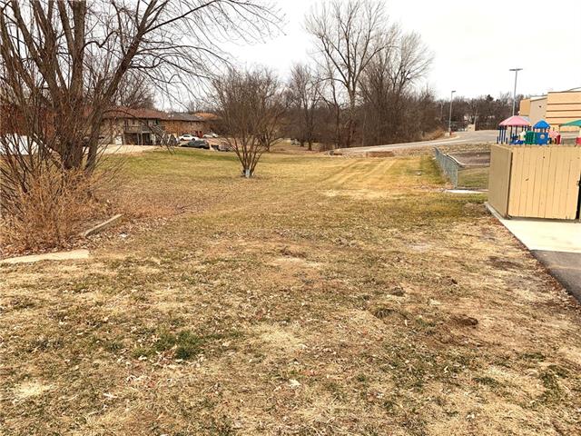 3103 Cook Road St. Joseph, MO 64506 - Photo 3 of 5