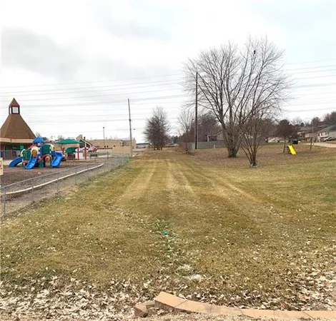 $400 | 3103 Cook Road, St. Joseph, MO 64506