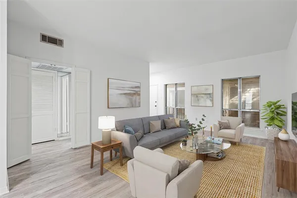 $175,000 | 4320 Bellaire Drive South, Unit 236W, Fort Worth, TX 76109