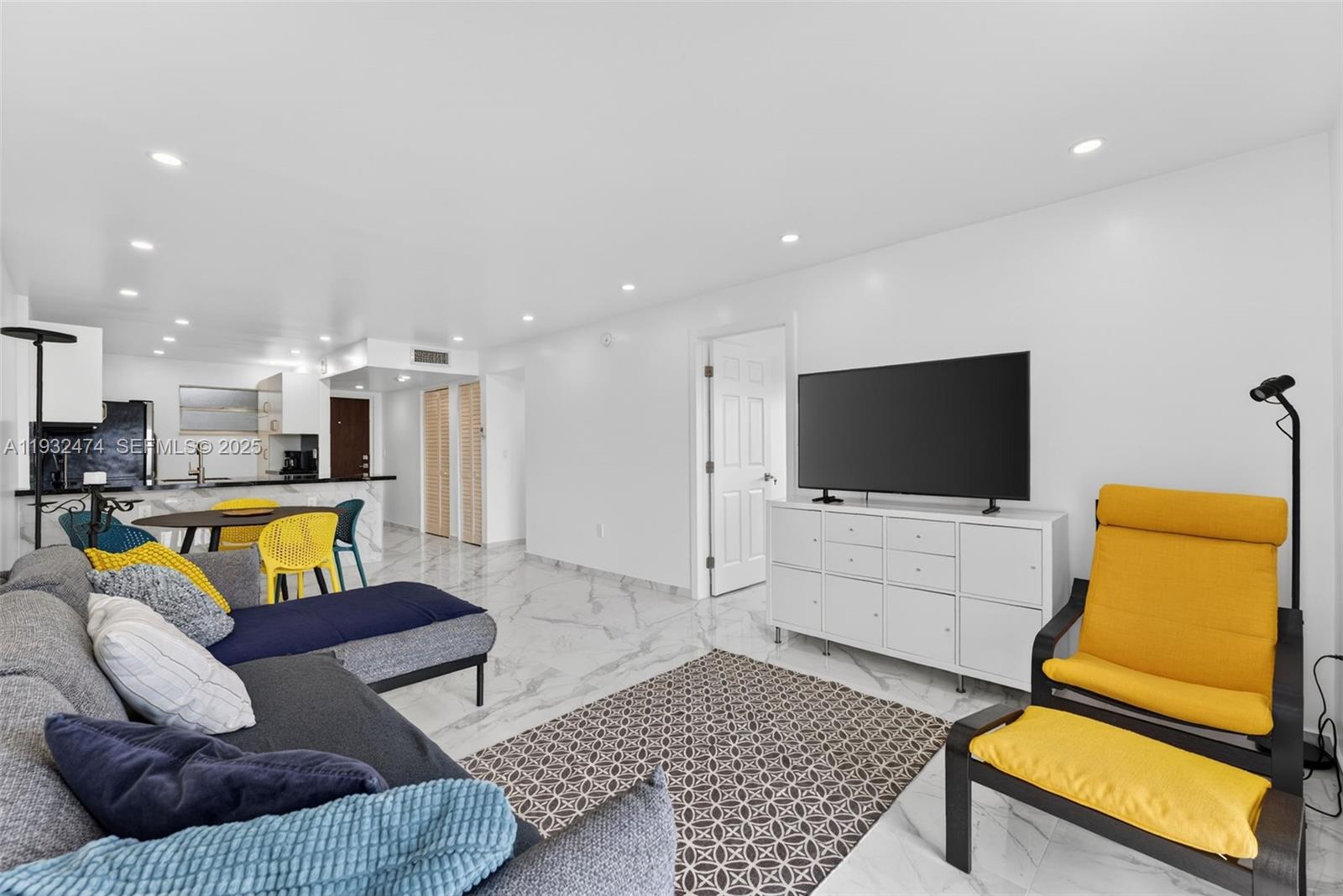 8250 Byron Avenue, Unit 401 Miami Beach, FL 33141 - Photo 6 of 21