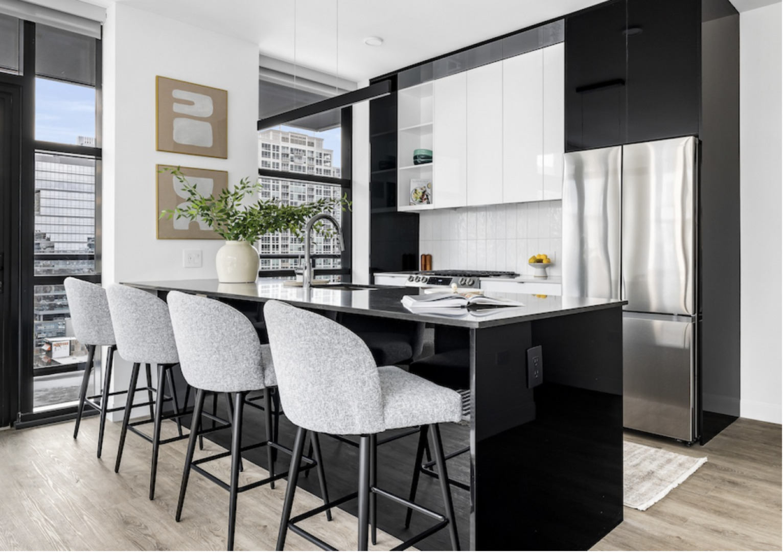 741 North Wells Street, Unit 406 Chicago, IL 60654 - Photo 5 of 12