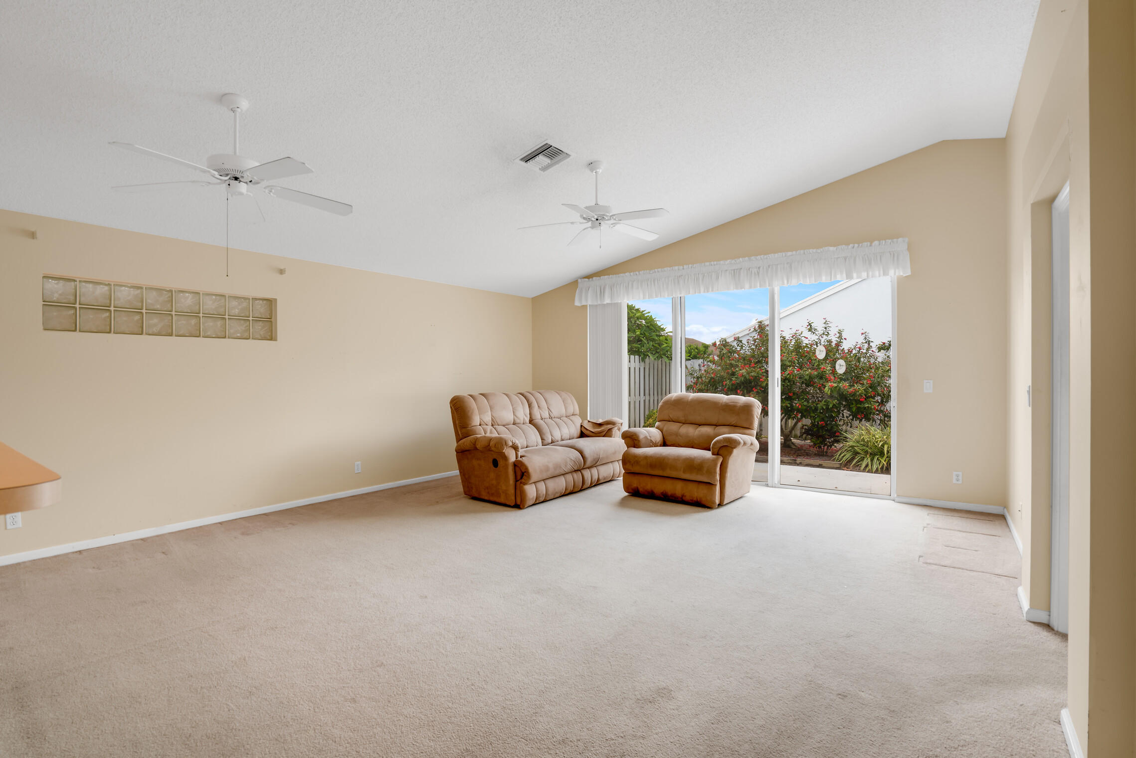 1843 Shadow Creek Road Greenacres, FL 33413 - Photo 10 of 28 03_1843_Shadow_Creek_Road_6_mls