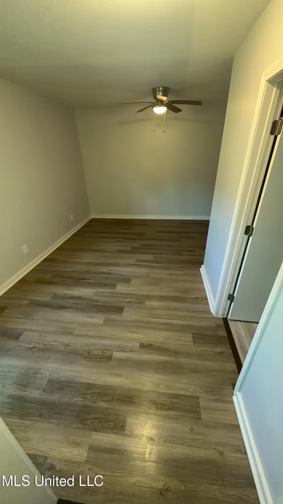 2020 West Ridgeway Street Jackson, MS 39213 - Photo 3 of 9 IMG_3211