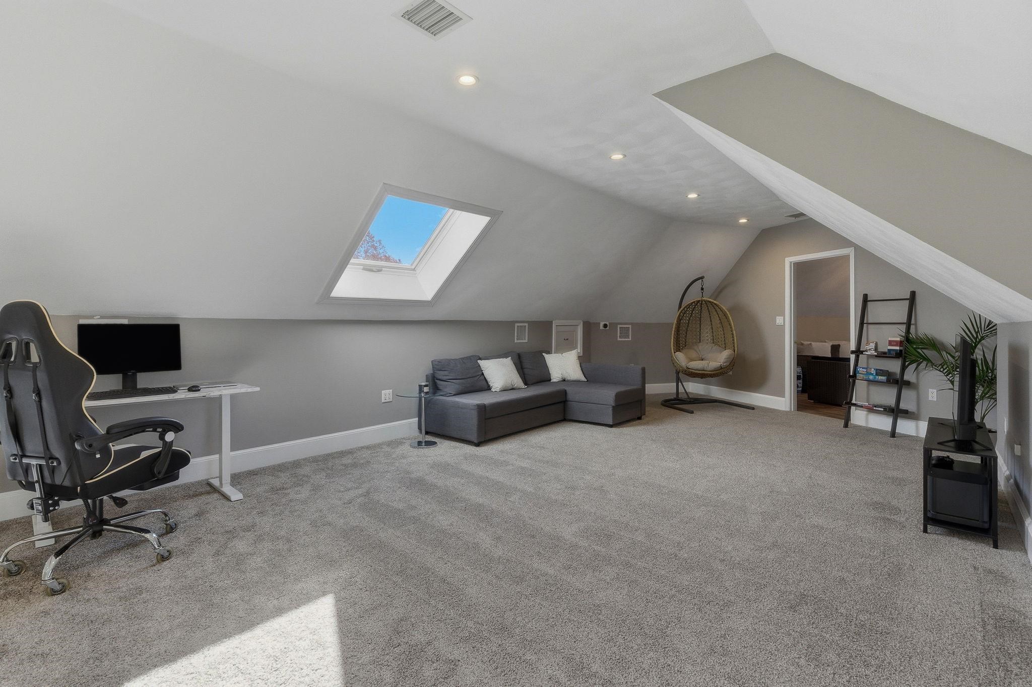 276 North Amherst Road Bedford, NH 03110 - Photo 43 of 55