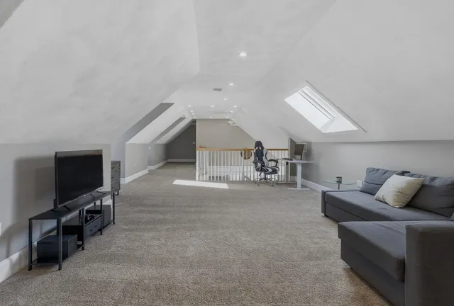 $1,279,000 | 276 North Amherst Road, Bedford, NH 03110