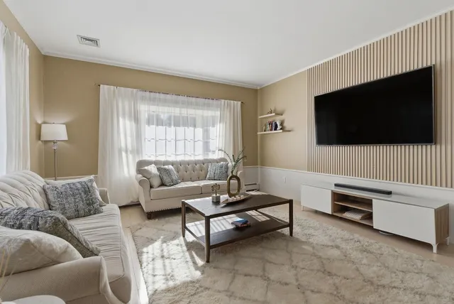 $1,279,000 | 276 North Amherst Road, Bedford, NH 03110