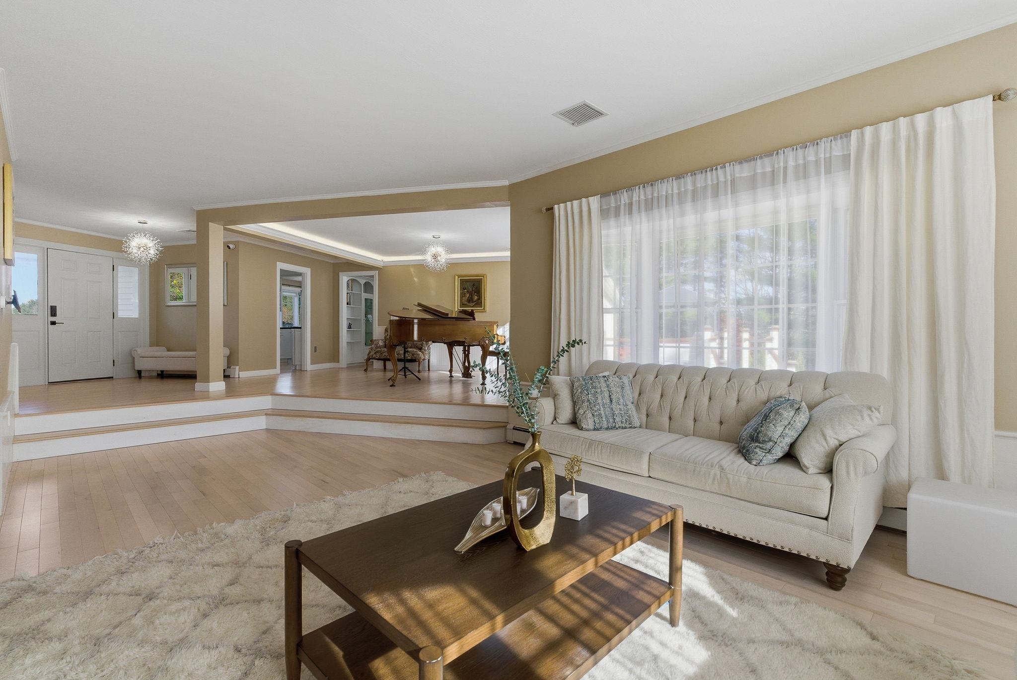 276 North Amherst Road Bedford, NH 03110 - Photo 10 of 55