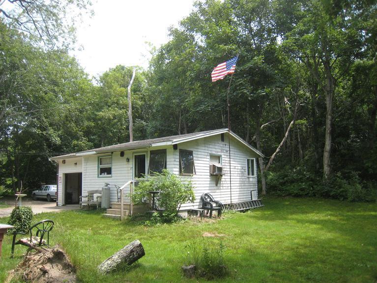 27 Locust Road Orleans, MA 02653 - Photo 3 of 13 Additional Photo