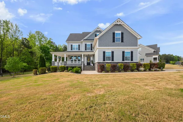 $759,900 | 33 Barletta Court, Clayton, NC 27527