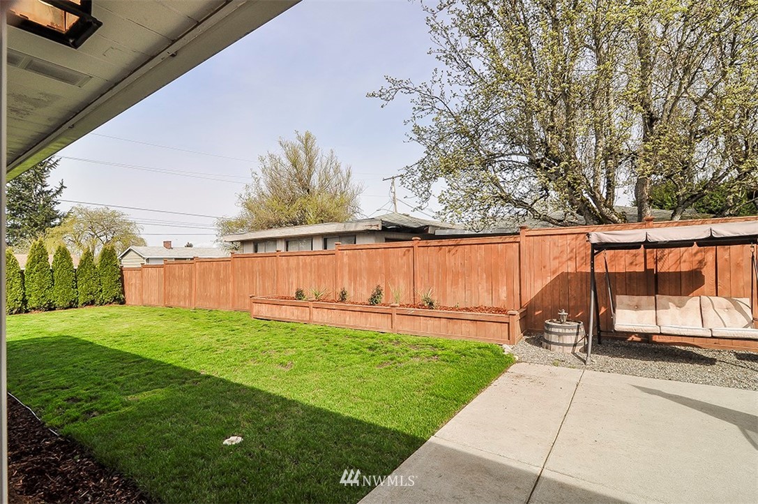 12804 Southeast 172nd Street Renton, WA 98058 - Photo 23 of 25 Gallery Image 23