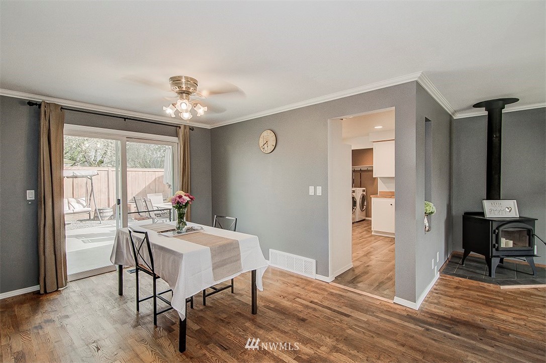 12804 Southeast 172nd Street Renton, WA 98058 - Photo 4 of 25 Gallery Image 4