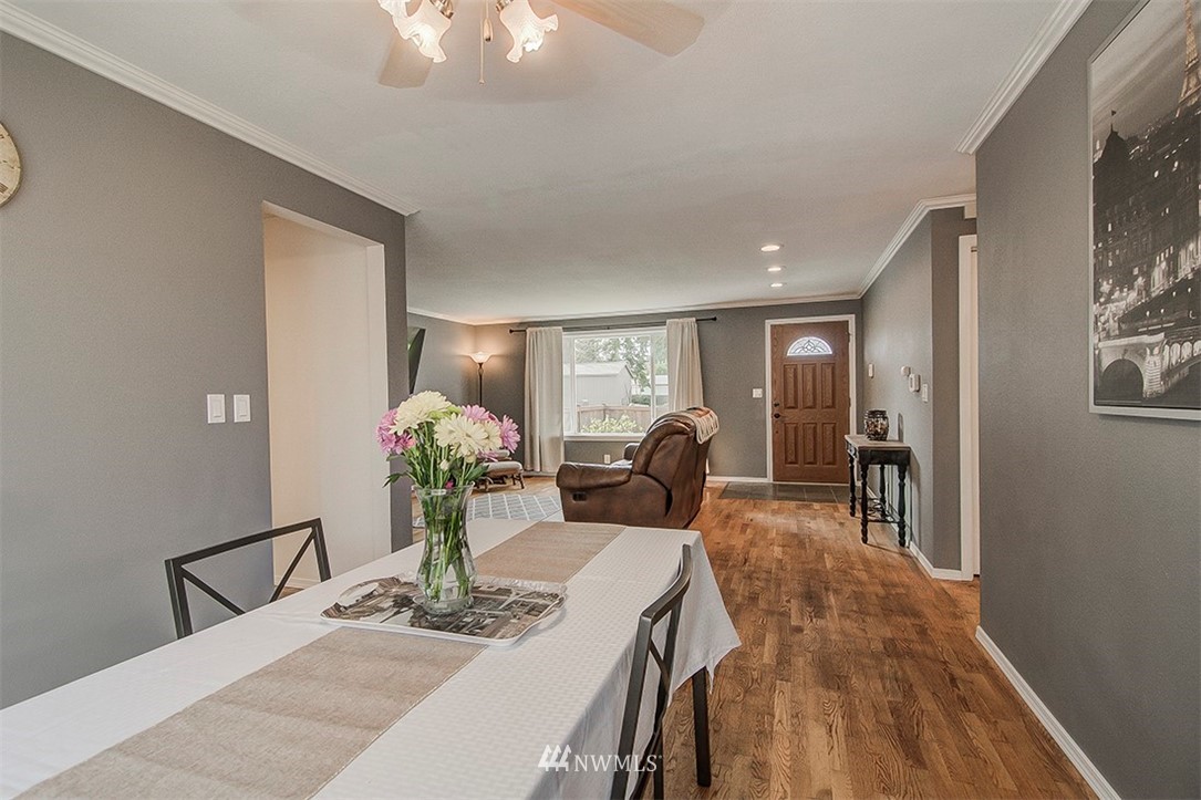 12804 Southeast 172nd Street Renton, WA 98058 - Photo 8 of 25 Gallery Image 8