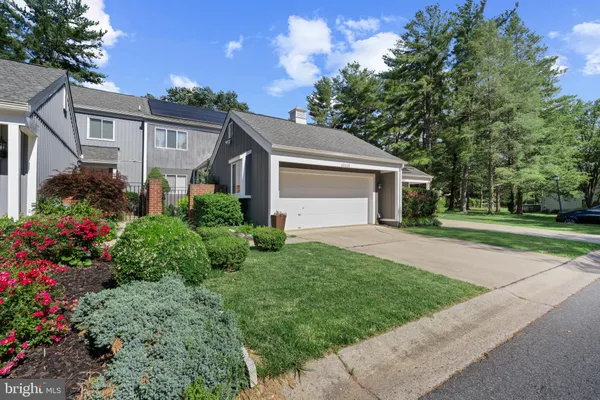 $515,000 | 20668 Highland Hall Drive, Gaithersburg, MD 20886