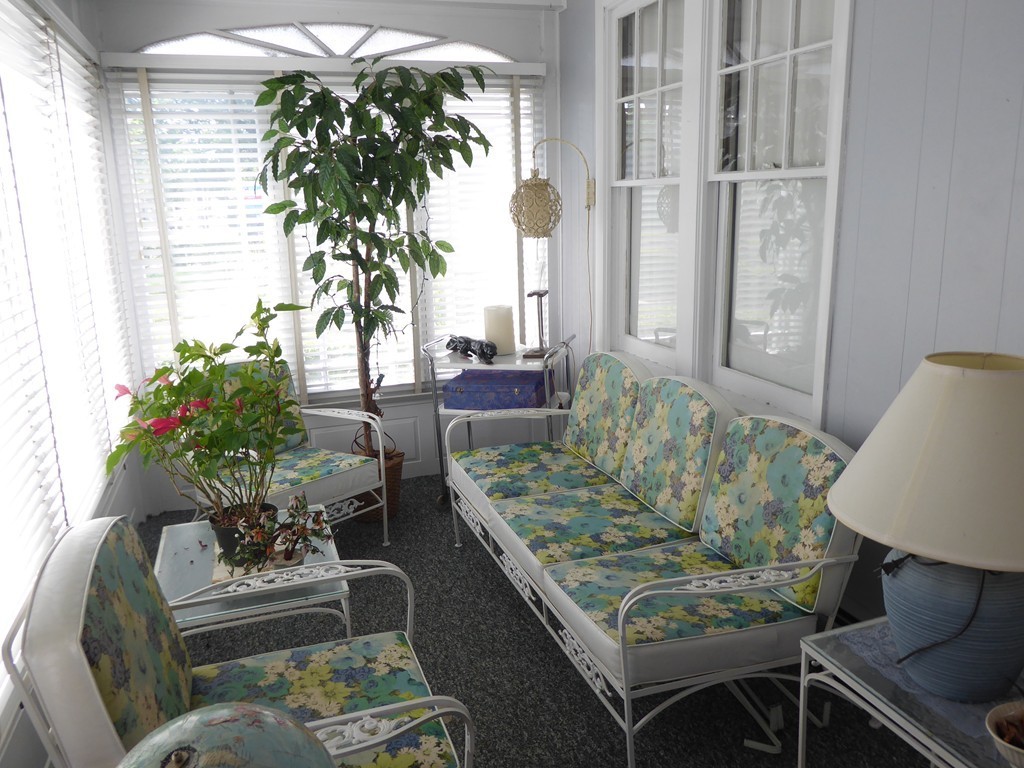 679-681 Chestnut Street Springfield, MA 01107 - Photo 16 of 20 Gallery Image 16