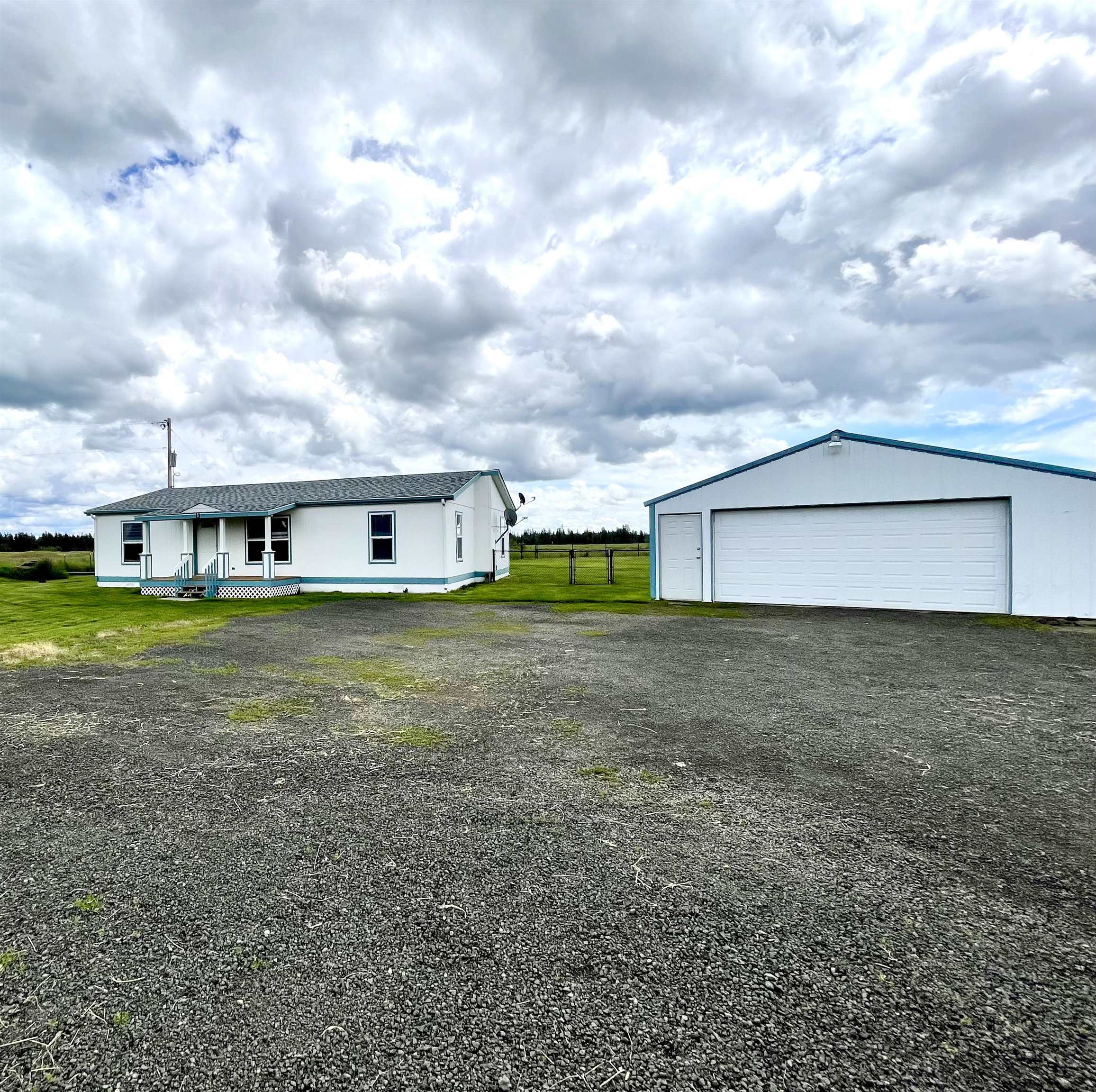 17117 West Lance Hill Road Cheney, WA 99004 - Photo 3 of 37 Gallery Image 3