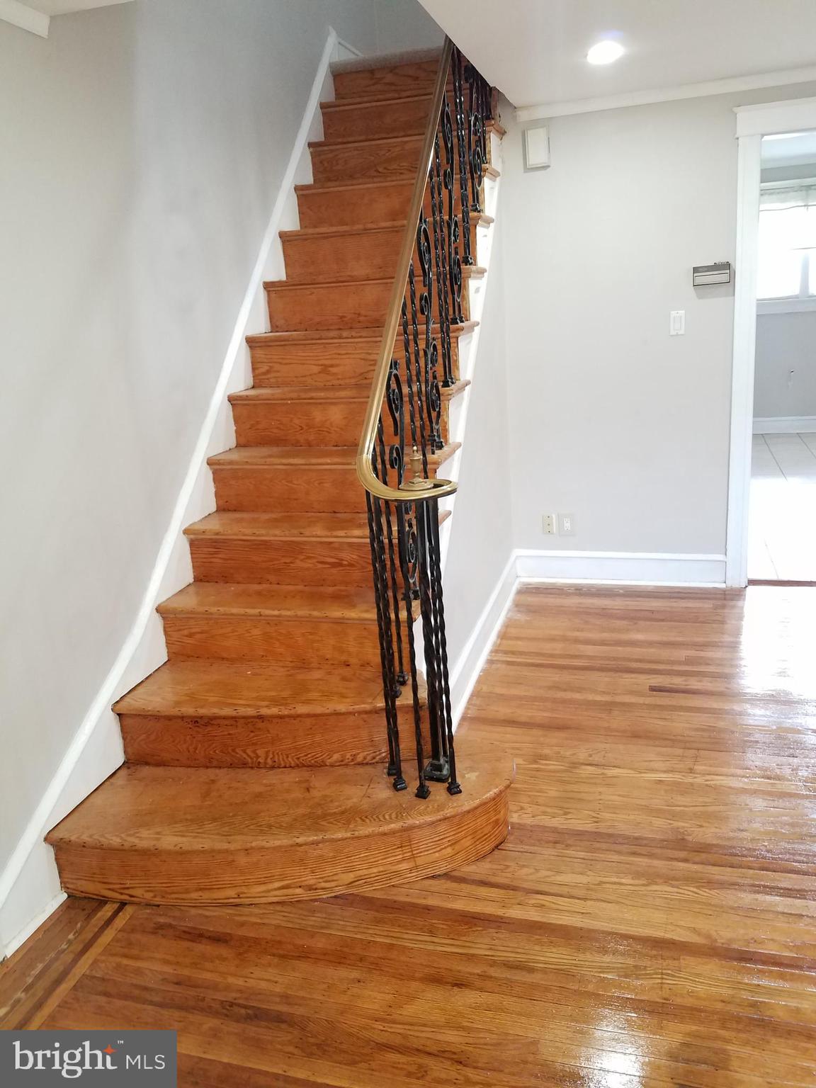218 Laurel Road Sharon Hill, PA 19079 - Photo 12 of 32 Gallery Image 12