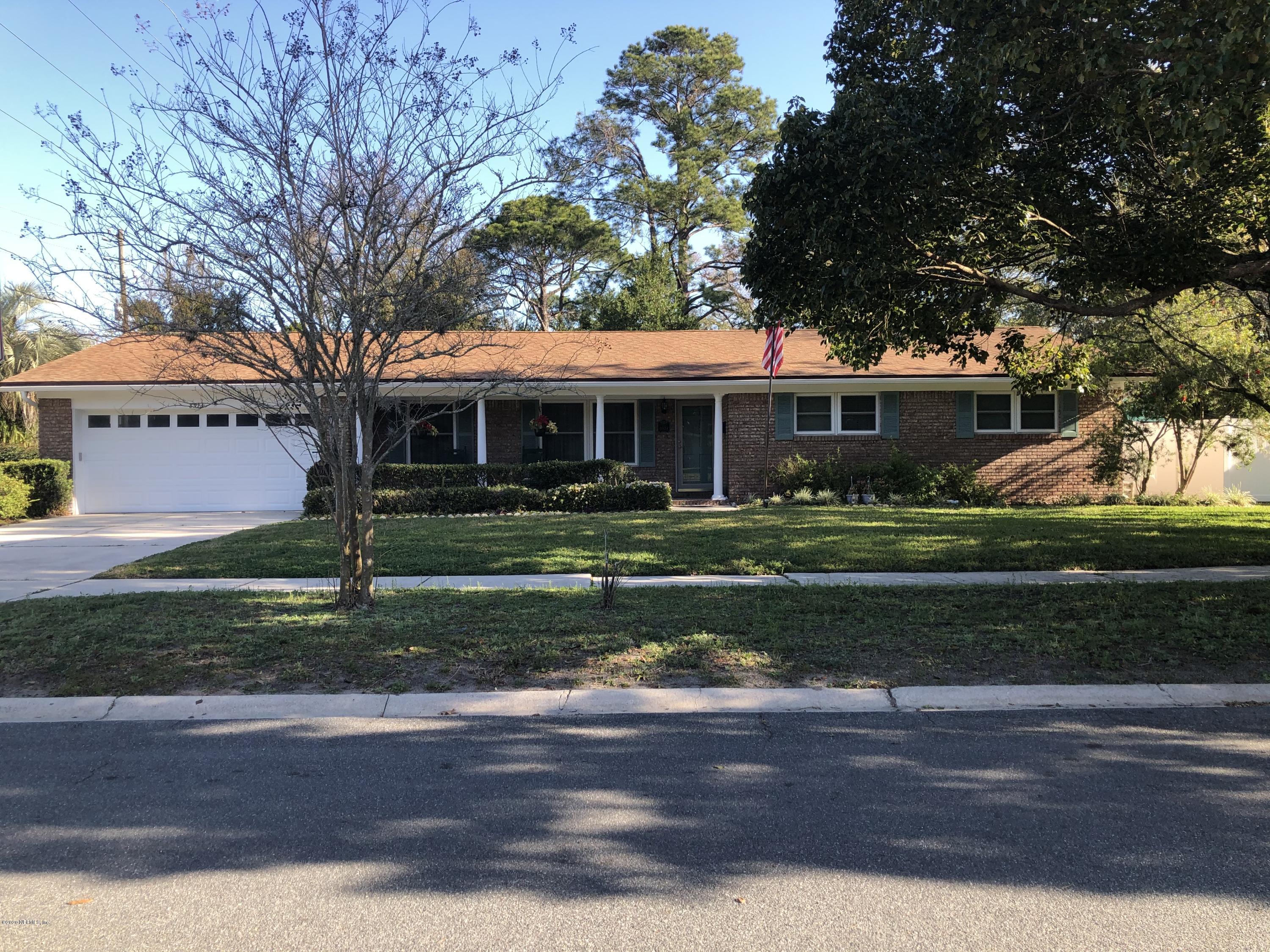 8974 Yarmouth Road Jacksonville, FL 32257 - Photo 1 of 26 1 FRONT OF HOUSE