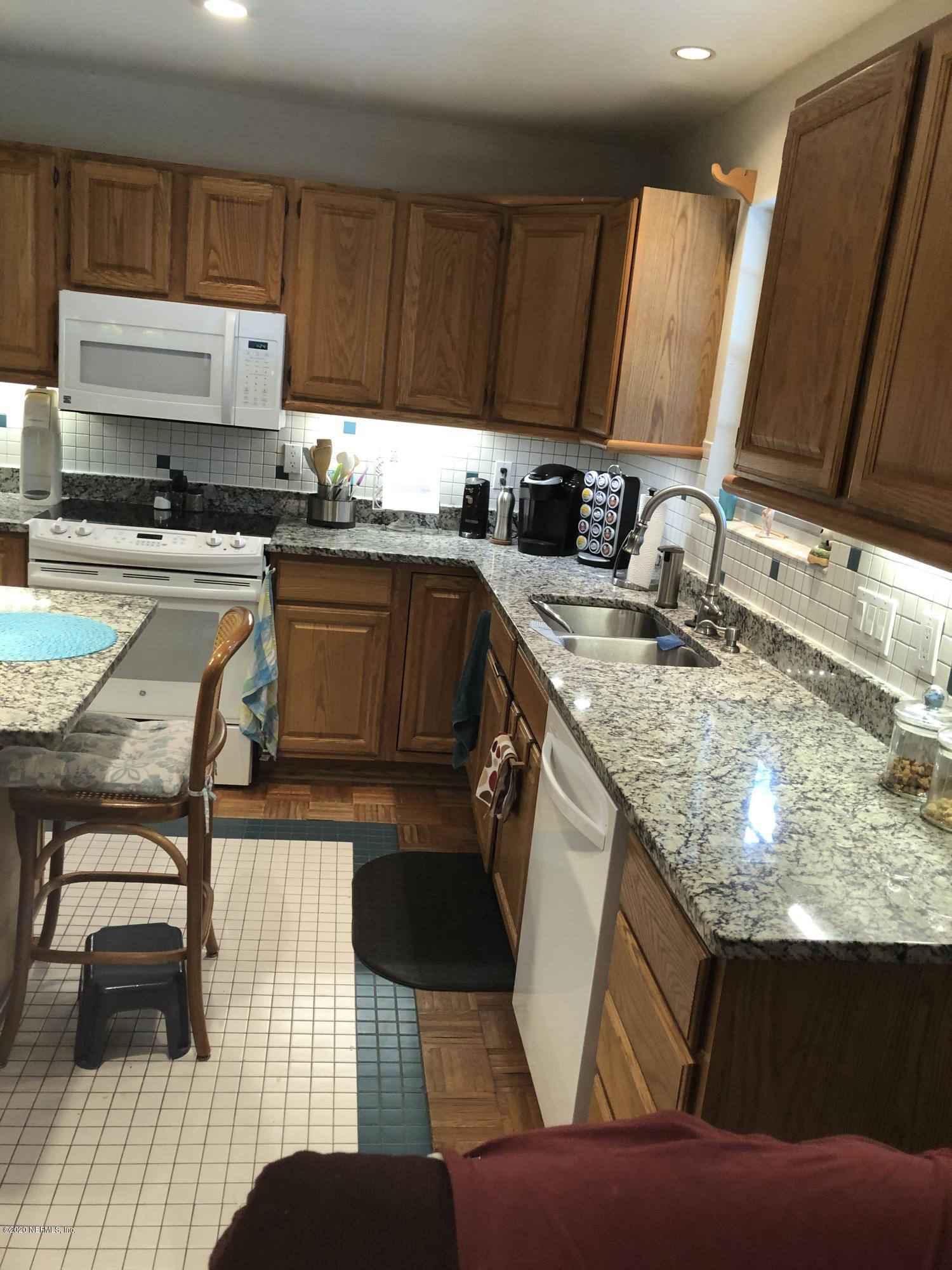 8974 Yarmouth Road Jacksonville, FL 32257 - Photo 10 of 26 5 KITCHEN C