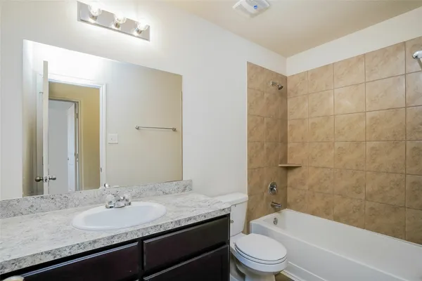 $2,215 | 24102 Treviso Gardens Drive, Katy, TX 77493