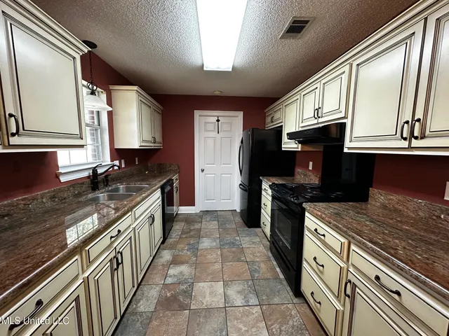 $164,900 | 3308 Neptune Drive, Gautier, MS 39553