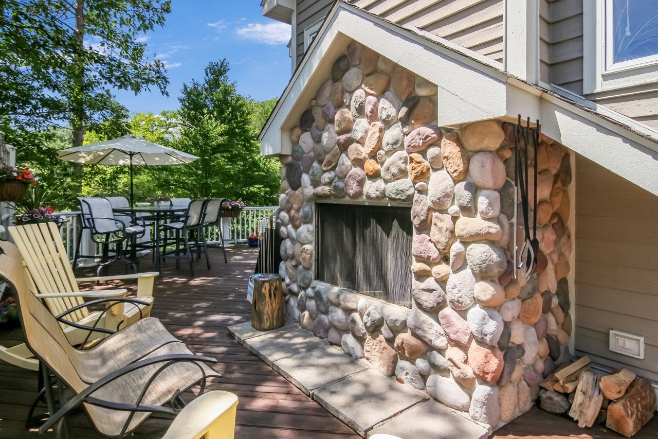 2 Chimney Ridge Maple City, MI 49664 - Photo 5 of 40 1902021-4.JPG