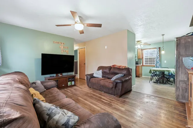 $189,900 | 1406 Bethany Lane, Fort Wayne, IN 46825