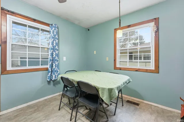 $189,900 | 1406 Bethany Lane, Fort Wayne, IN 46825