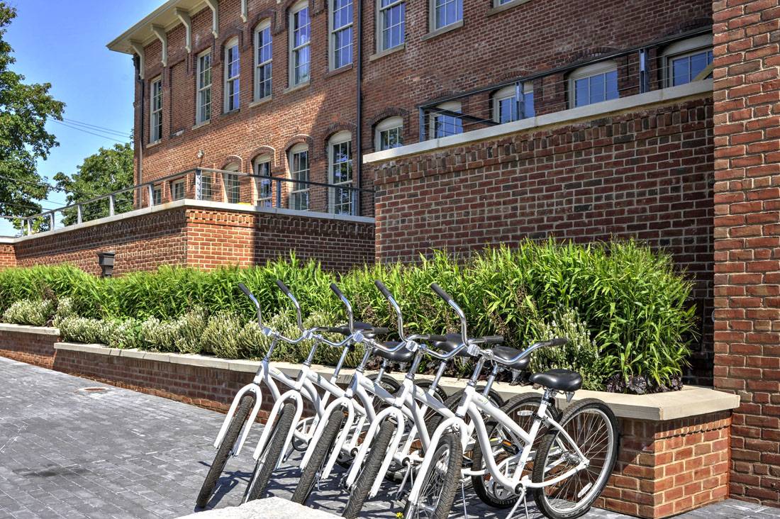 35 Church Street Sag Harbor, NY 11963 - Photo 16 of 16 a view of a patio with table and chairs and plants