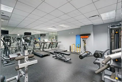 $309,500 | 8 West Monroe Street, Unit 1007, Chicago, IL 60603