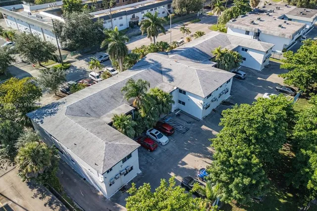 $4,770,000 | 13201 Memorial Highway, North Miami, FL 33161