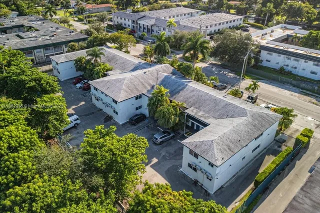 $4,770,000 | 13201 Memorial Highway, North Miami, FL 33161