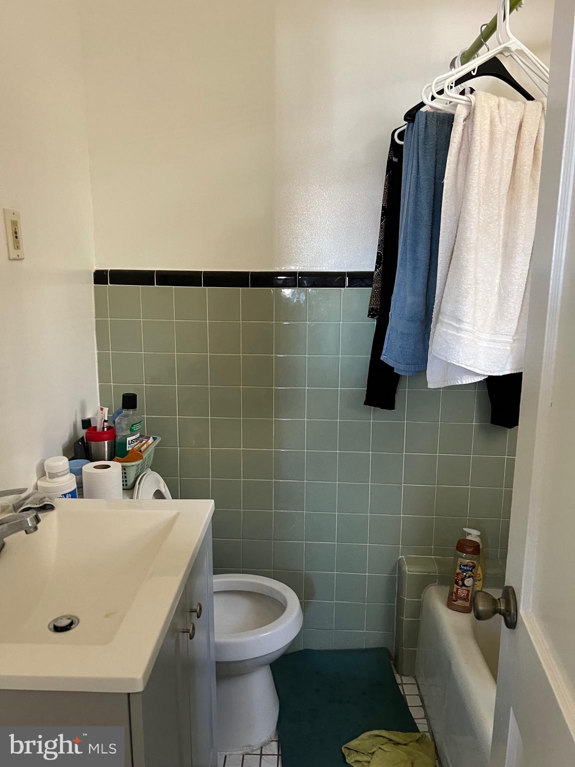 98 Lamport Road Upper Darby, PA 19082 - Photo 13 of 21