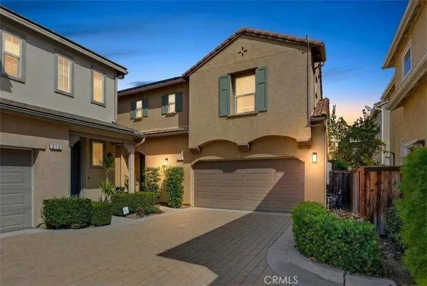 $875,000 | 271 Sparkleberry Avenue, Orange, CA 92865