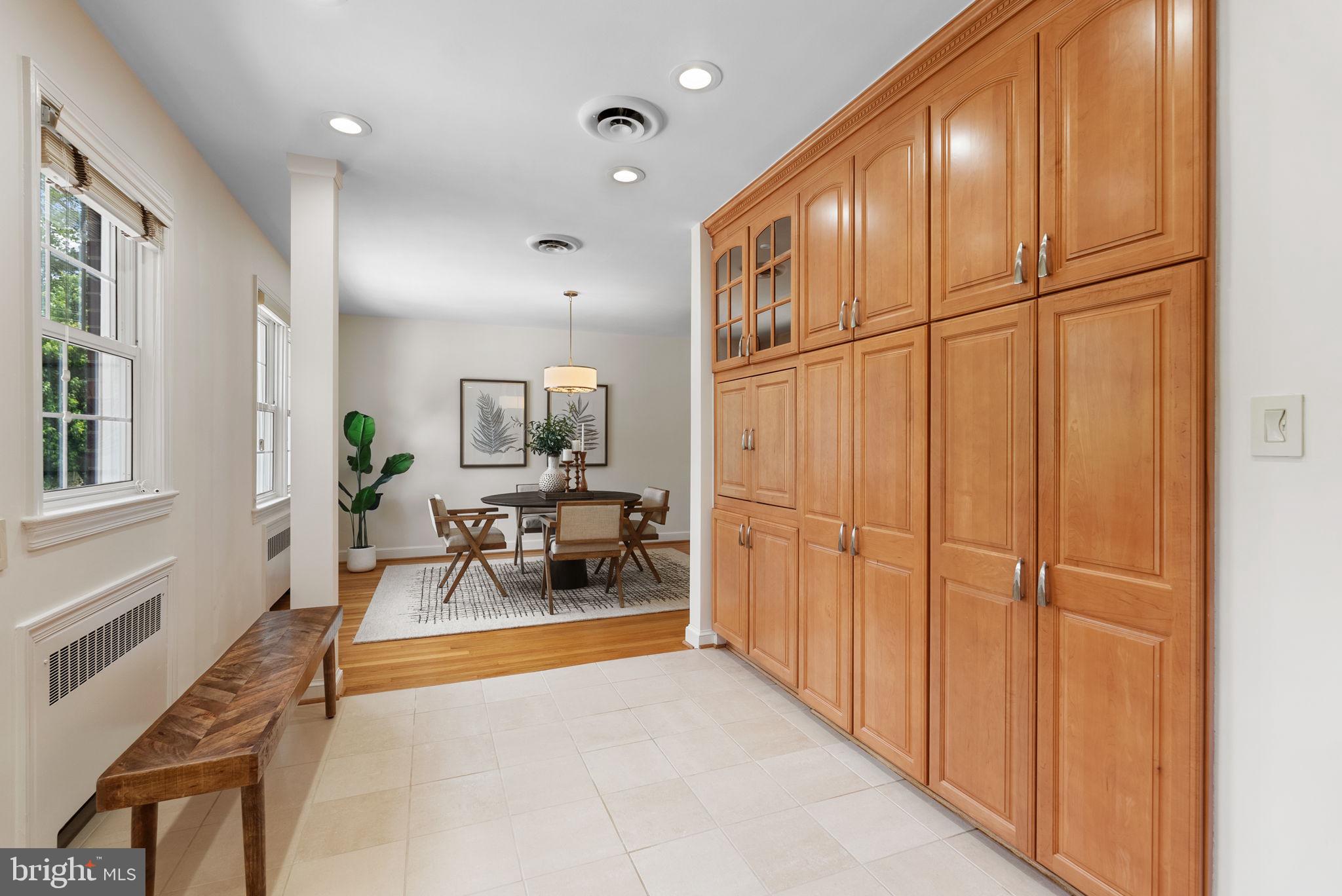 2411 Ridge Rd Drive Alexandria, VA 22302 - Photo 10 of 63