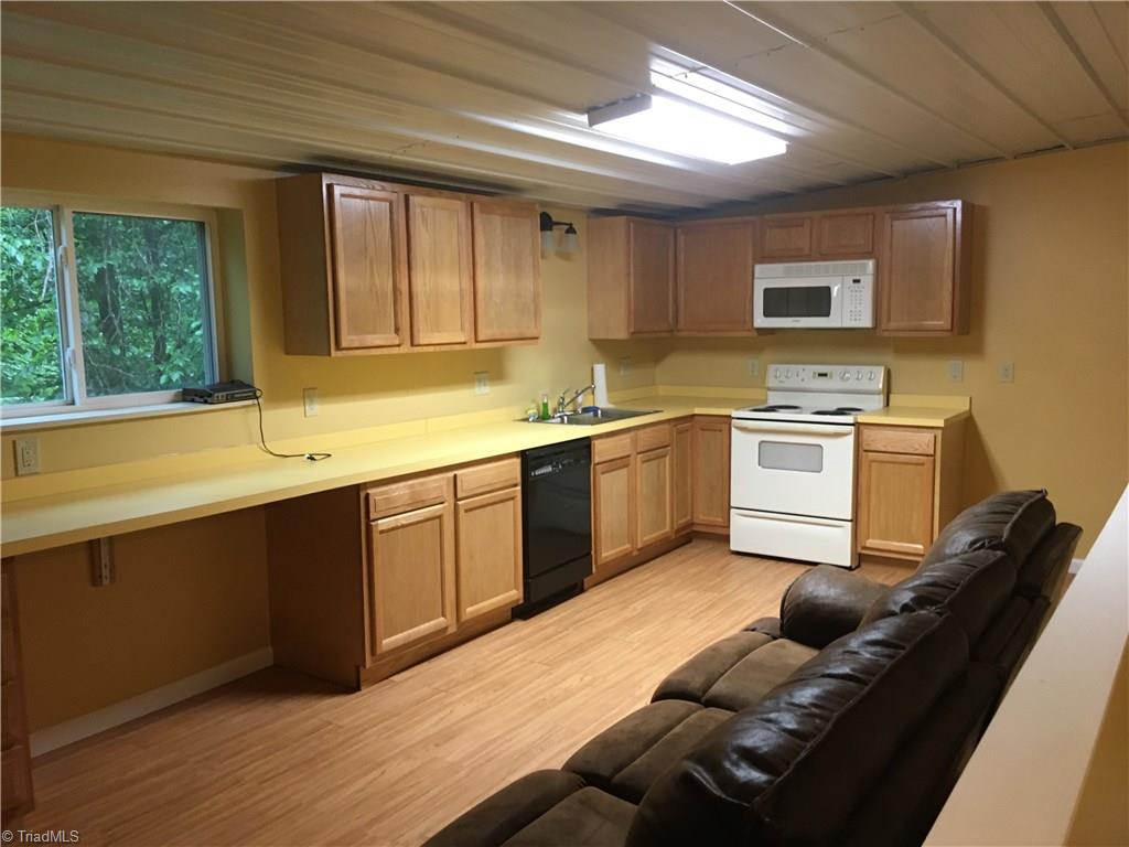 410 Dulin Road Mocksville, NC 27028 - Photo 7 of 23 Gallery Image 7