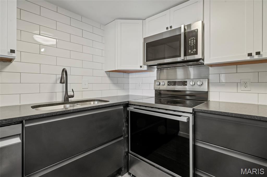 2501 Union Road, Unit B St. Louis, MO 63125 - Photo 9 of 27 Gallery Image 9