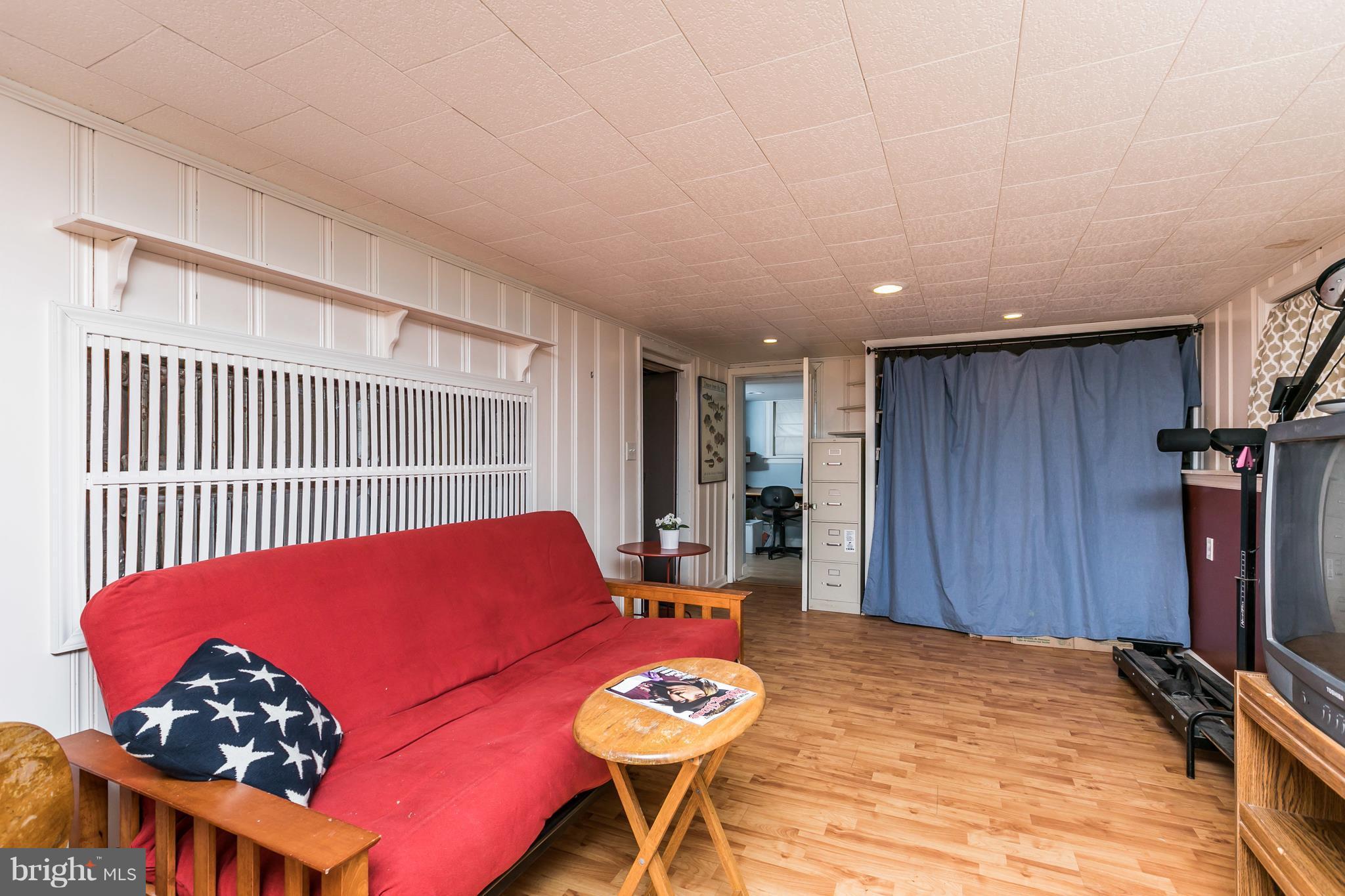 754 Overbrook Road Baltimore, MD 21212 - Photo 21 of 27 Family Room