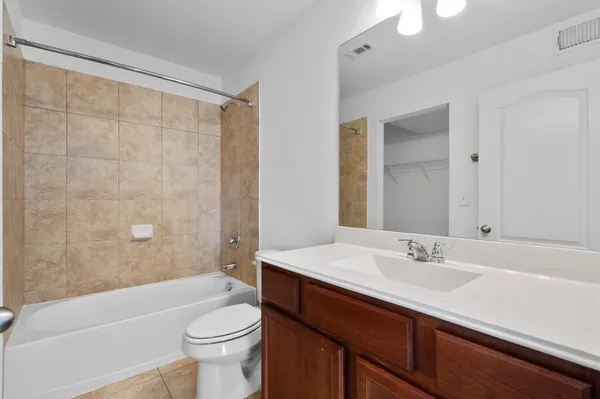 $900 | 1629 Arbor Knot Drive, Unit CASITA, Kyle, TX 78640