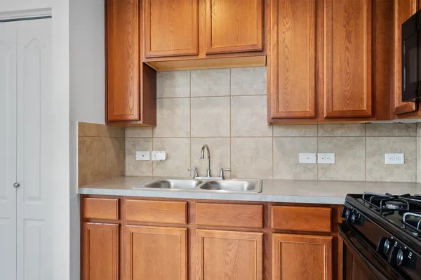 $900 | 1629 Arbor Knot Drive, Unit CASITA, Kyle, TX 78640