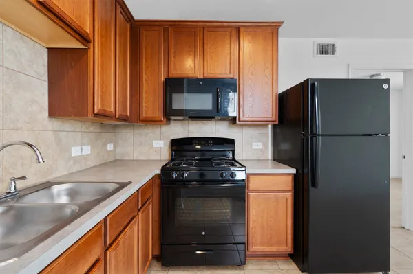 $900 | 1629 Arbor Knot Drive, Unit CASITA, Kyle, TX 78640