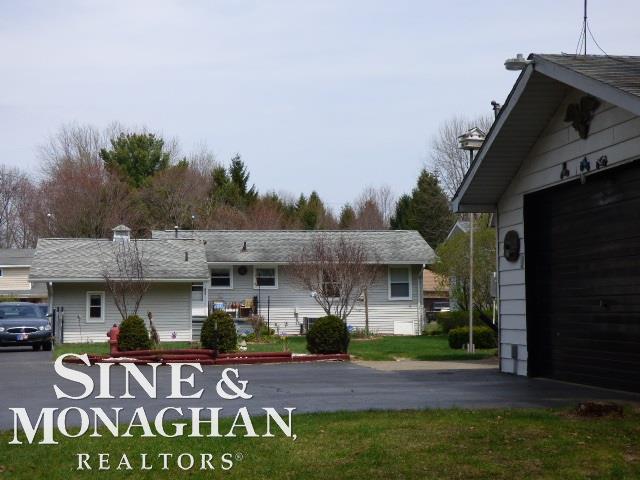9178 Field Road Algonac, MI 48001 - Photo 5 of 38
