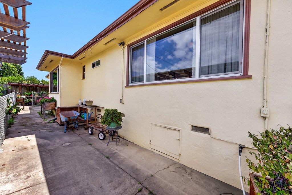 546 Green Valley Road Watsonville, CA 95076 - Photo 45 of 54