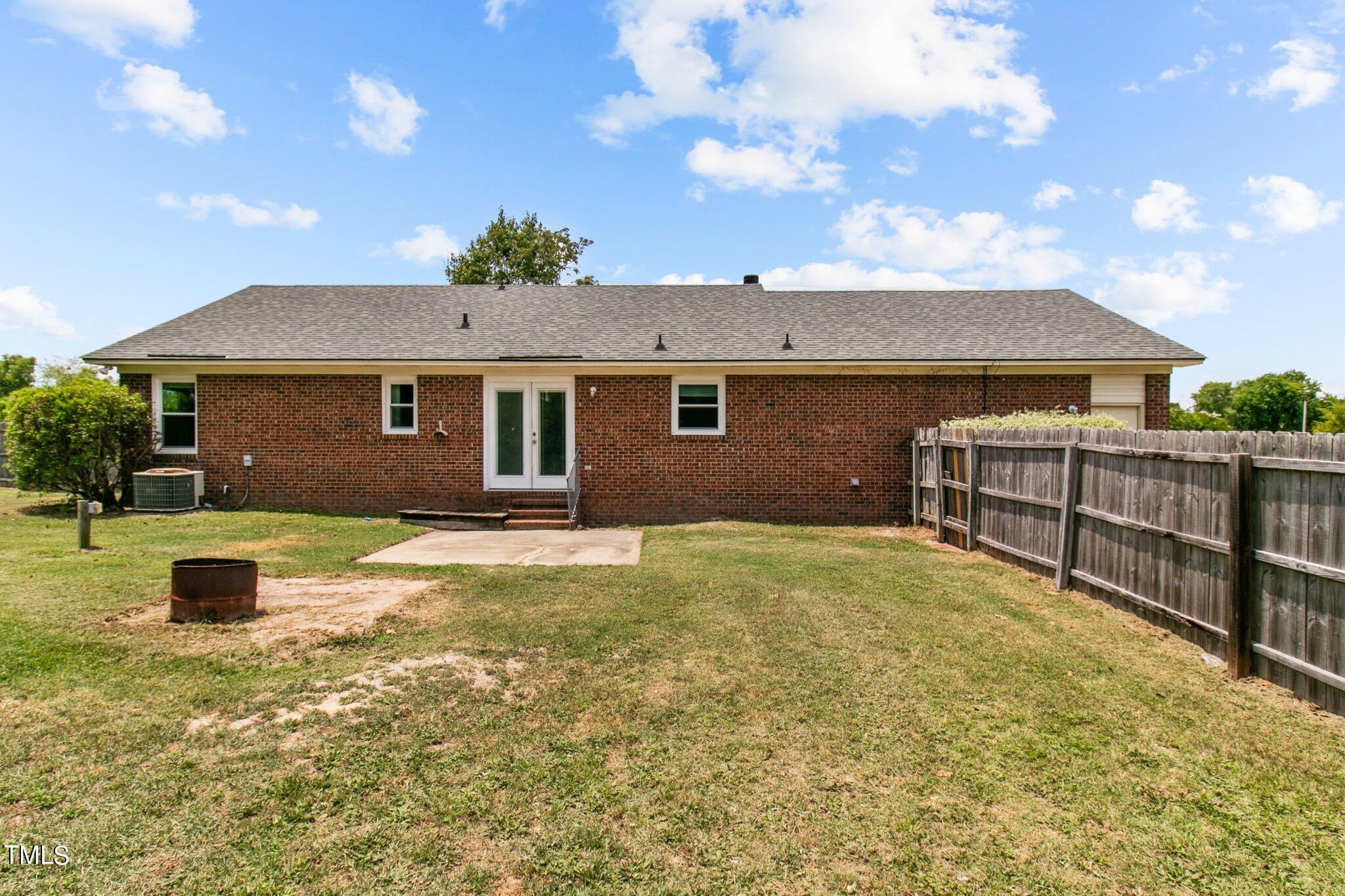 118 Finch Road Fayetteville, NC 28306 - Photo 16 of 21 30-web-or-mls-IMG_1050