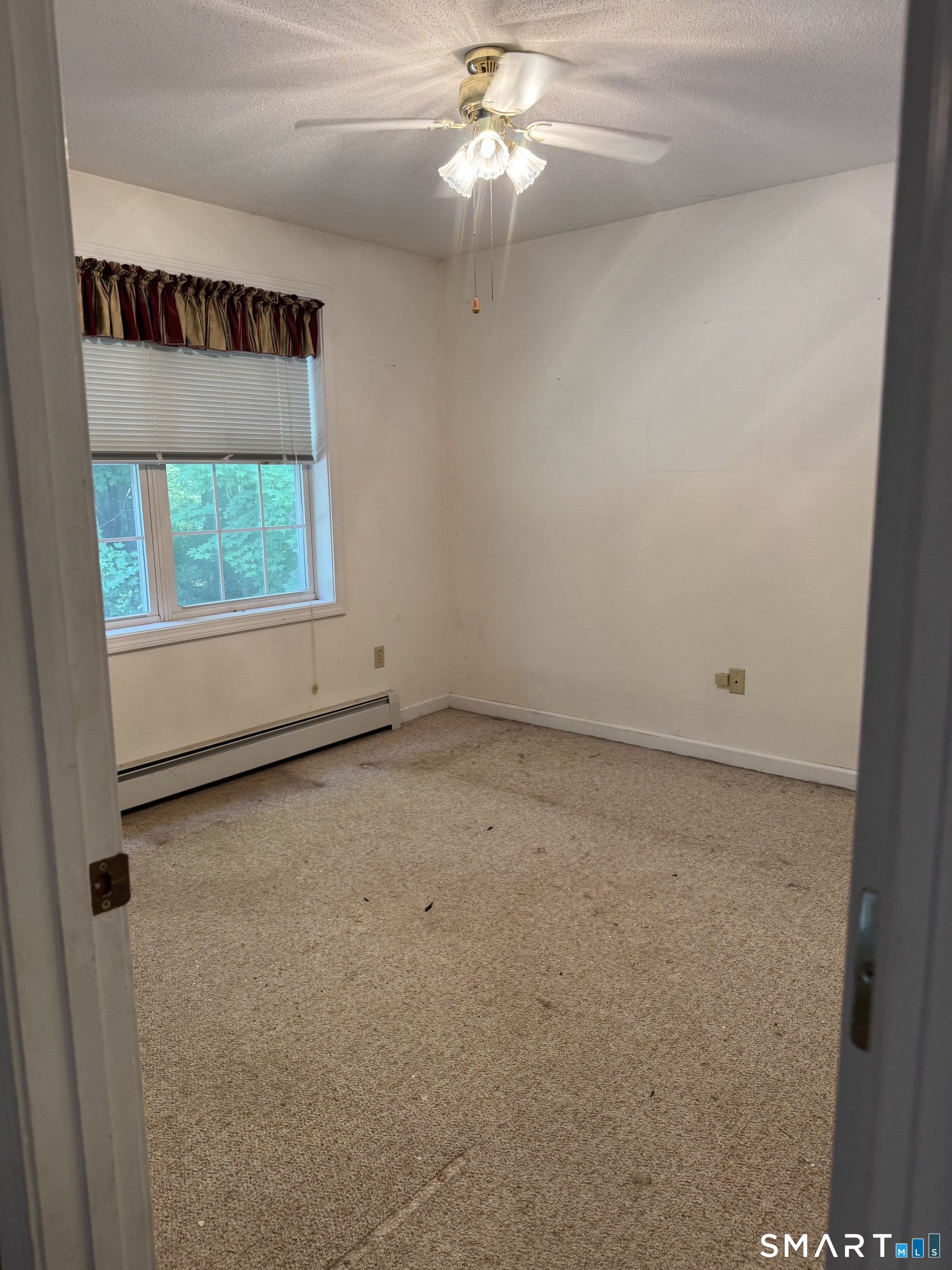 34 Cross Road Chaplin, CT 06235 - Photo 14 of 27 2nd bedroom