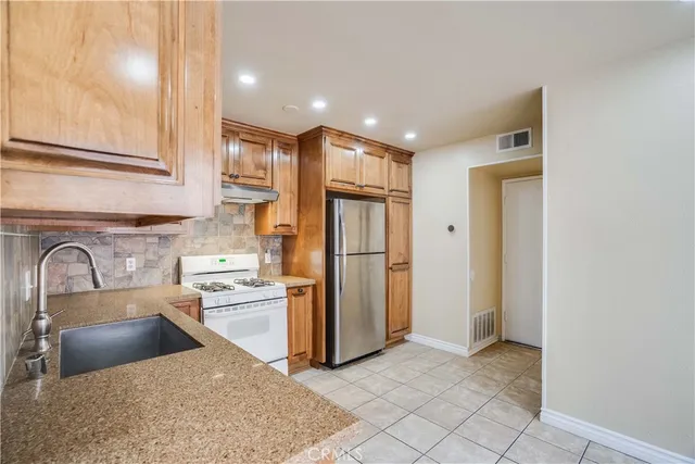 $379,000 | 37940 42nd Street East, Unit 129, Palmdale, CA 93552