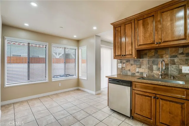 $379,000 | 37940 42nd Street East, Unit 129, Palmdale, CA 93552