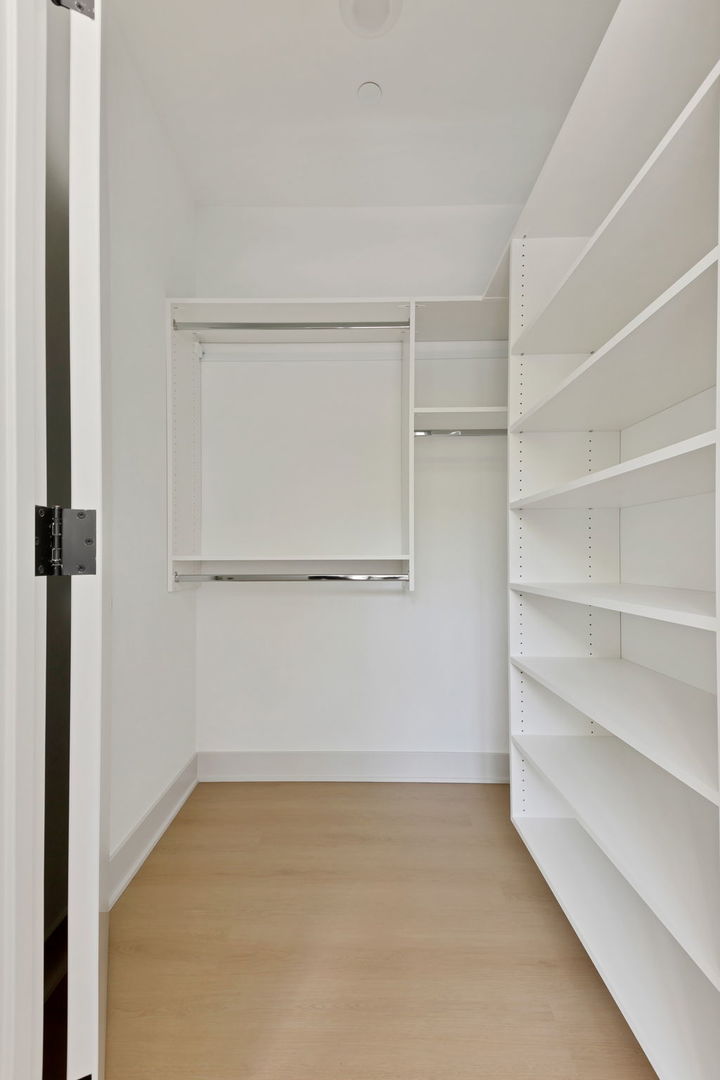 Undisclosed Address Chicago, IL 60613 - Photo 12 of 18