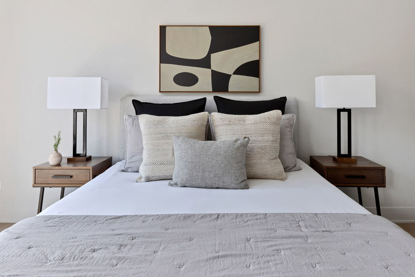 Undisclosed Address Chicago, IL 60613 - Photo 15 of 18