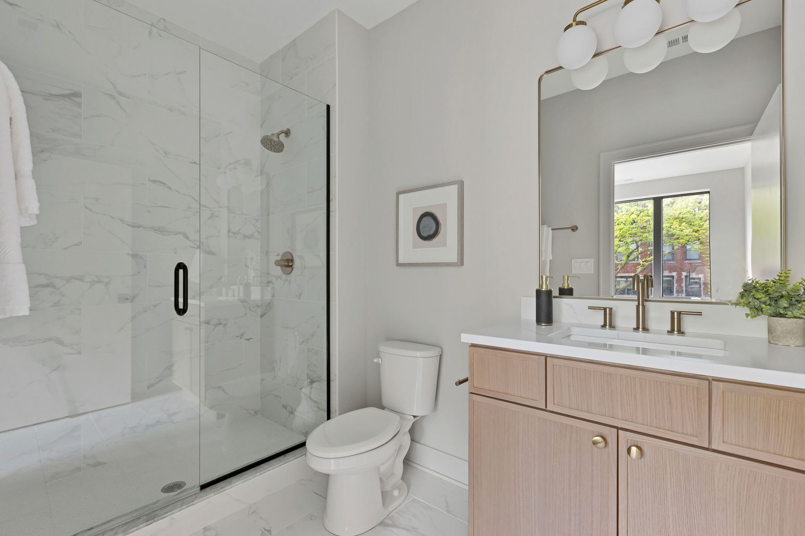 Undisclosed Address Chicago, IL 60613 - Photo 17 of 18