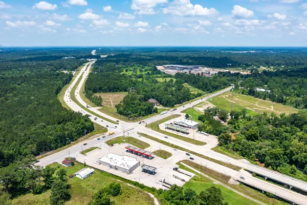$1,295,300 | 16100 Farm To Market 1485, Conroe, TX 77306